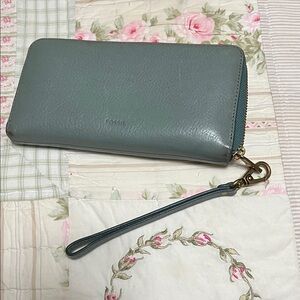 Fossil Blue Leather Wristlet Wallet